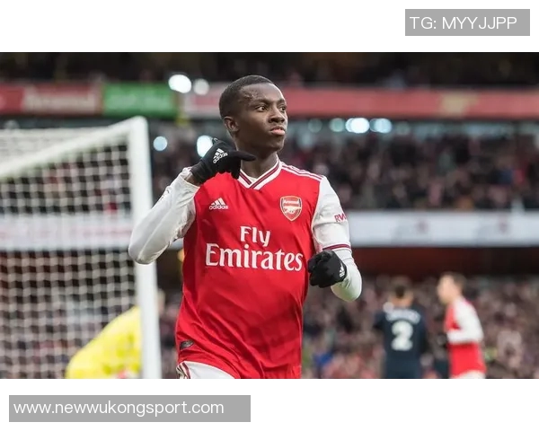 阿森纳聚餐神秘人物引关注全副武装鞋子帽子总值1360镑 阿森纳聚餐神秘人物引关注全副武装鞋子帽子总值1360镑