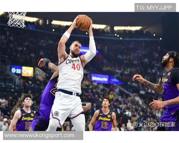 洛城德比即将来袭快船小卡状态良好湖人博格丹出战存疑 洛城德比即将来袭快船小卡状态良好湖人博格丹出战存疑