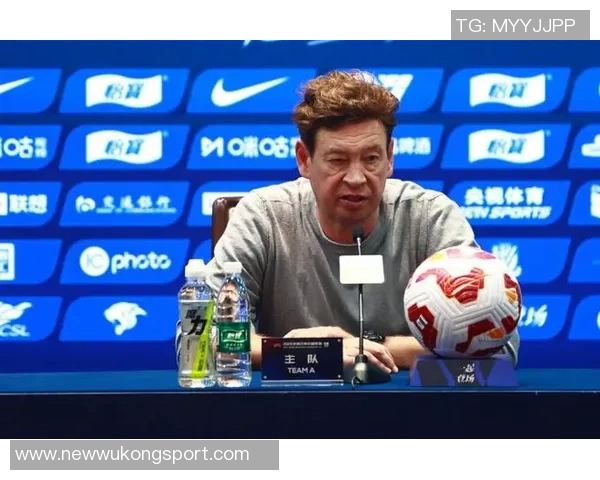 斯卢茨基点评球队表现不佳强调队员需提升竞技状态