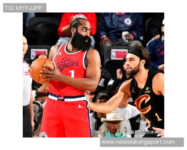 快船训练营第二天精彩瞬间哈登博格丹欢笑小卡保罗同框引关注